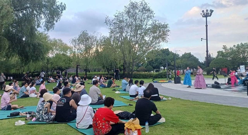 순천만국가정원에서 펼쳐지는 우리음악 국악 공연. [순천시 제공]
