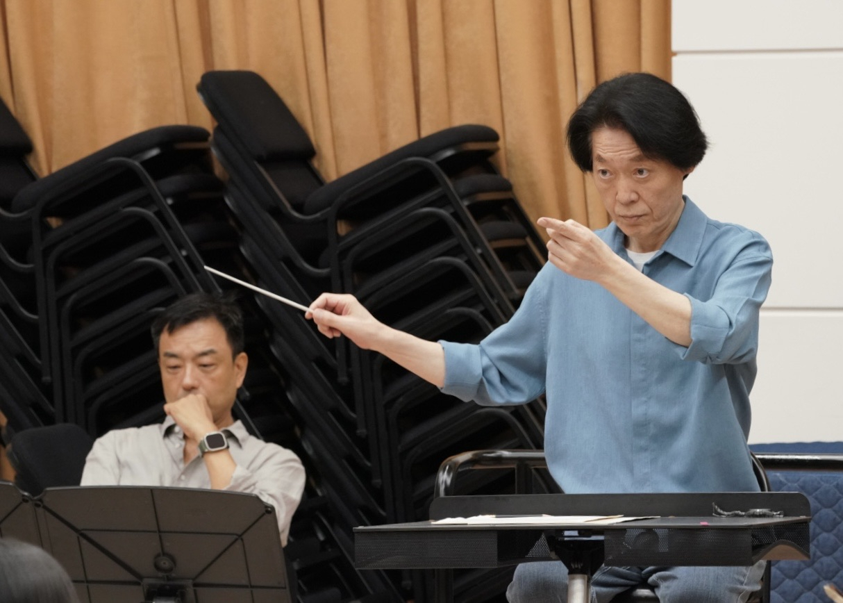 지휘자 정치용(오른쪽)과 작곡가 최우정[국립심포니오케스트라 제공]