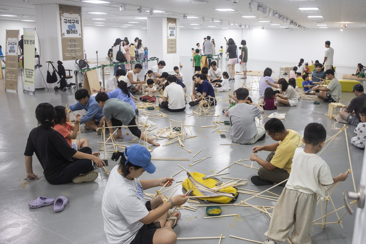 추석 특별행사 ‘구석구석 골목놀이터’.[용인문화재단 제공]
