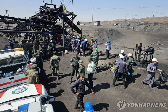 폭발사고 발생한 탄광. [이란적신월사=AFP]