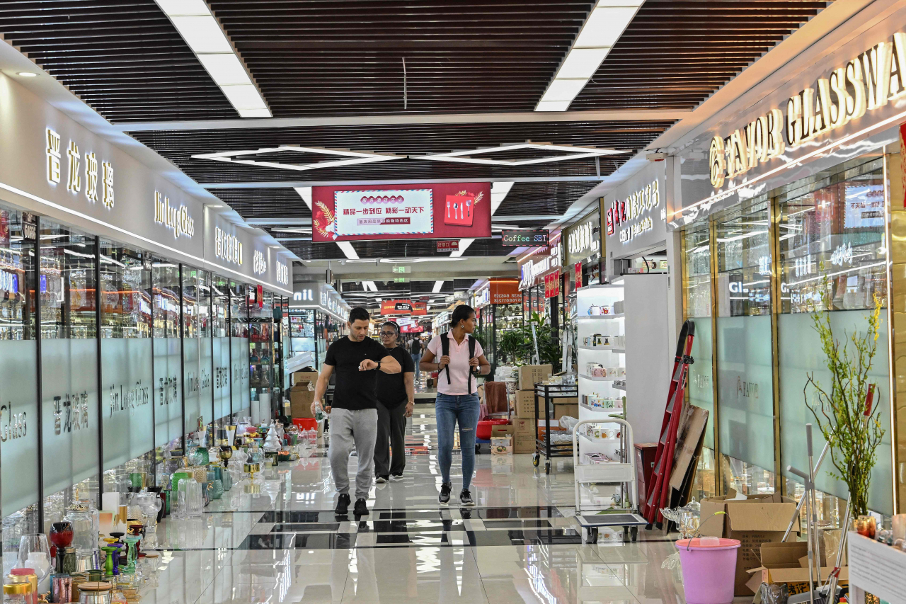 중국 동부 저장성의 한 상가 [AFP]