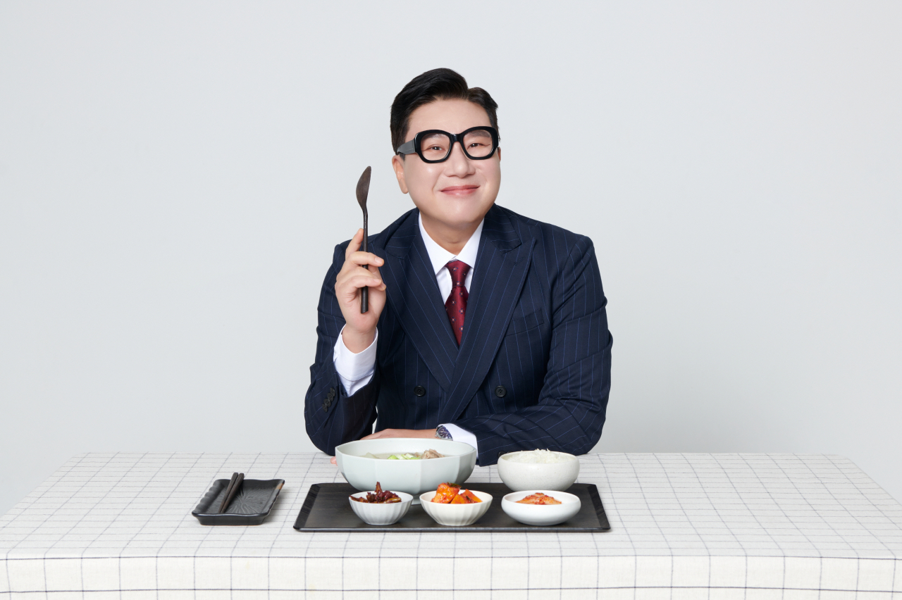 이상민이 GS샵 ‘궁키친 간편식’을 홍보하고 있다. [GS리테일 제공]