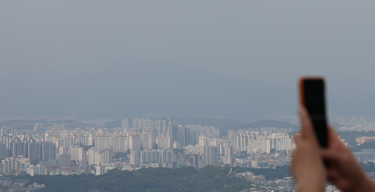 서울 남산에서 바라본 서울 아파트 단지. [연합뉴스]