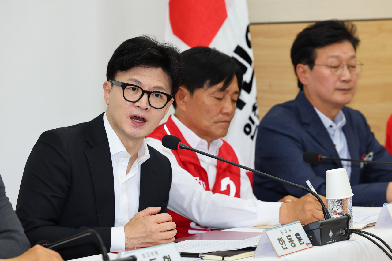 한동훈 국민의힘 대표가 10일 오전 인천 강화군 강화문화원에서 열린 인천 현장최고위원회의에서 발언하고 있다. [연합]
