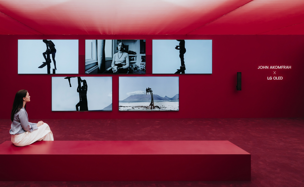 LG전자가 세계적인 아트페어 ‘프리즈 런던(Frieze London) 2024’에 참가해 기후변화 문제를 제시한 작품을 ‘LG 올레드 에보(evo)’로 선보였다. [LG전자 제공]