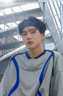 Riize’s Seunghan to rejoin next month