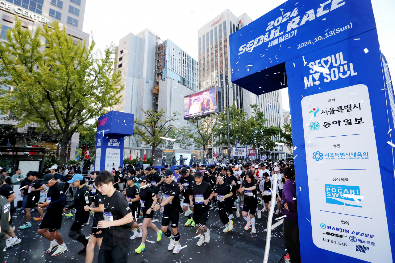 한진이 ‘2024 서울레이스’의 공식 물류 협력사로 참여, 1만여 명의 러너들에게 필요한 행사 용품을 전달했다. [한진 제공]