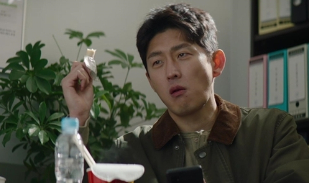 Go Jun stars as detective No Sang-chul in “Snow White Must Die &ndash; Black Out” (MBC)