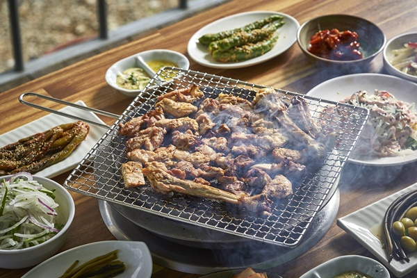 순천 대표음식 숯불 닭구이.