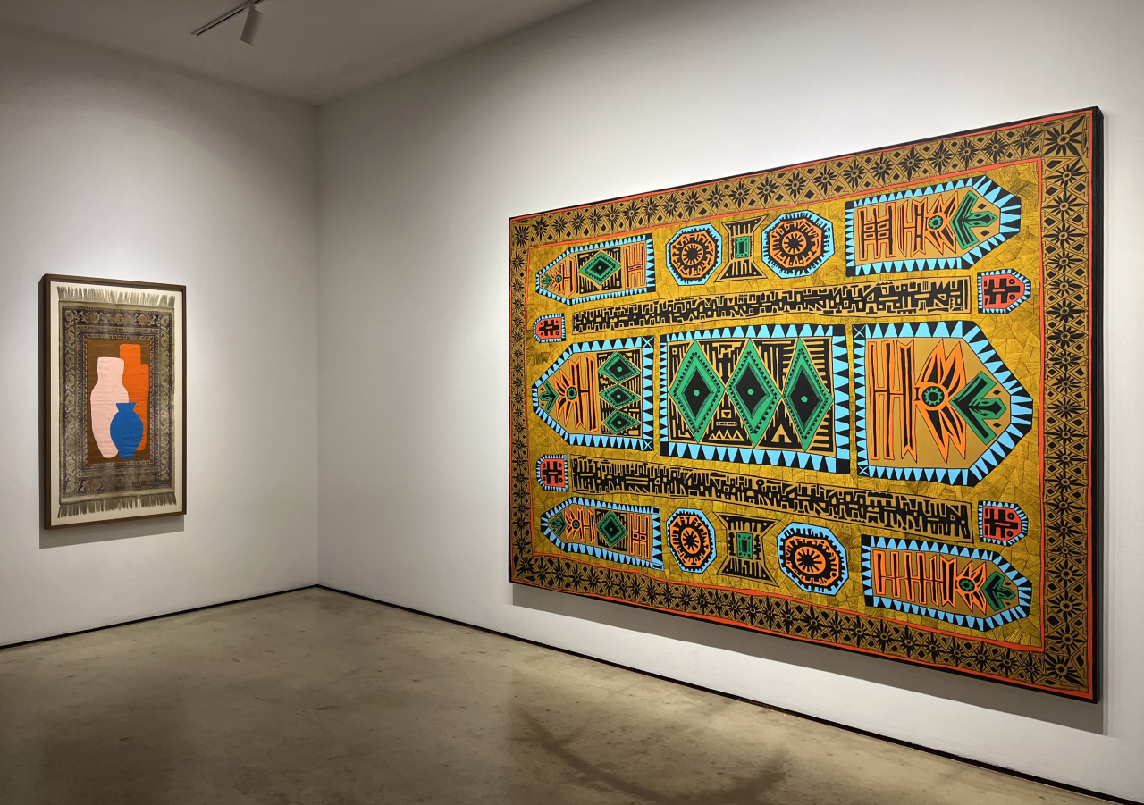 Installation view of "Never Tell Anybody Outside the Family" at Hakgojae Gallery in Seoul (Hakgojae Gallery)