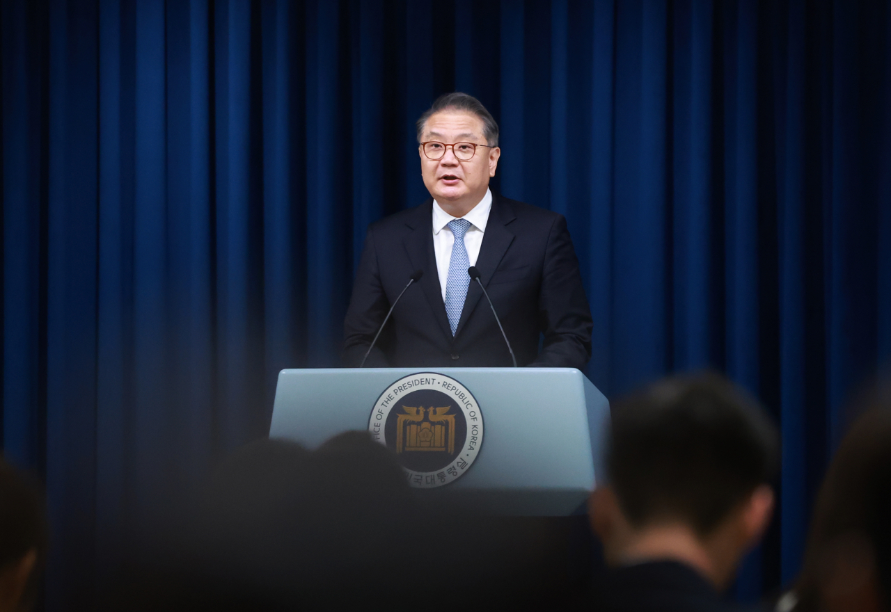 Park Sang-wook, presidential secretary for science and technology, speaks during a press briefing held at the presidential office on Sept. 26. (Yonhap)