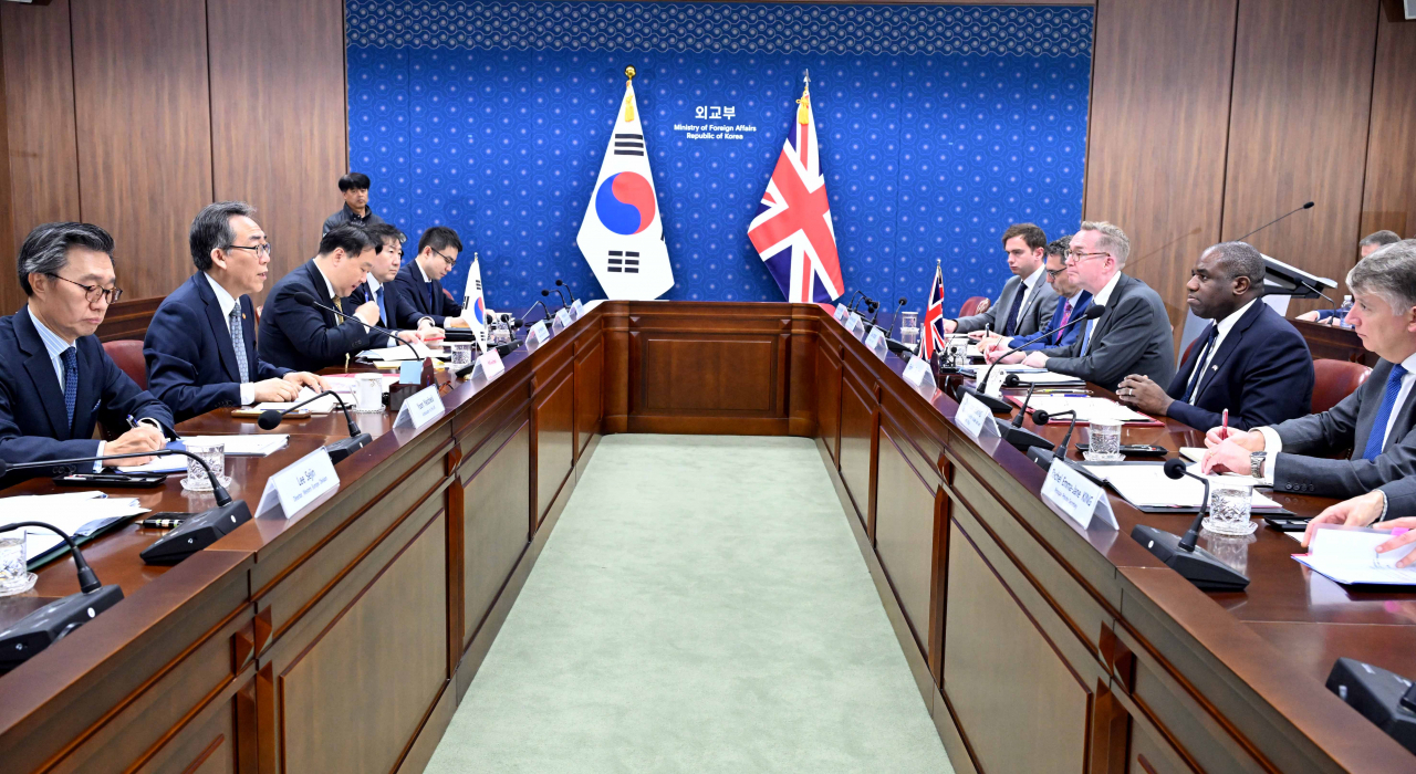 조태열 외교부 장관과 데이비드 라미 영국 외교부 장관은 21일 서울 종로구 외교부 청사에서 제9차 한영 외교장관 전략대화를 개최했다. [외교부 제공]