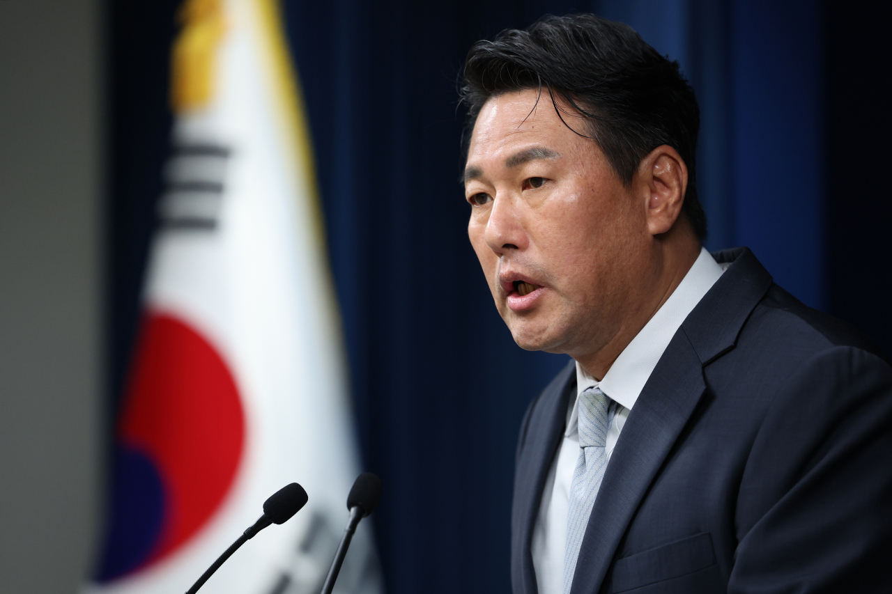 김태효 국가안보실 제1차장이 22일 서울 용산 대통령실 청사에서 북한군의 러시아 파병 등 현안에 관해 브리핑하고 있다. [연합]