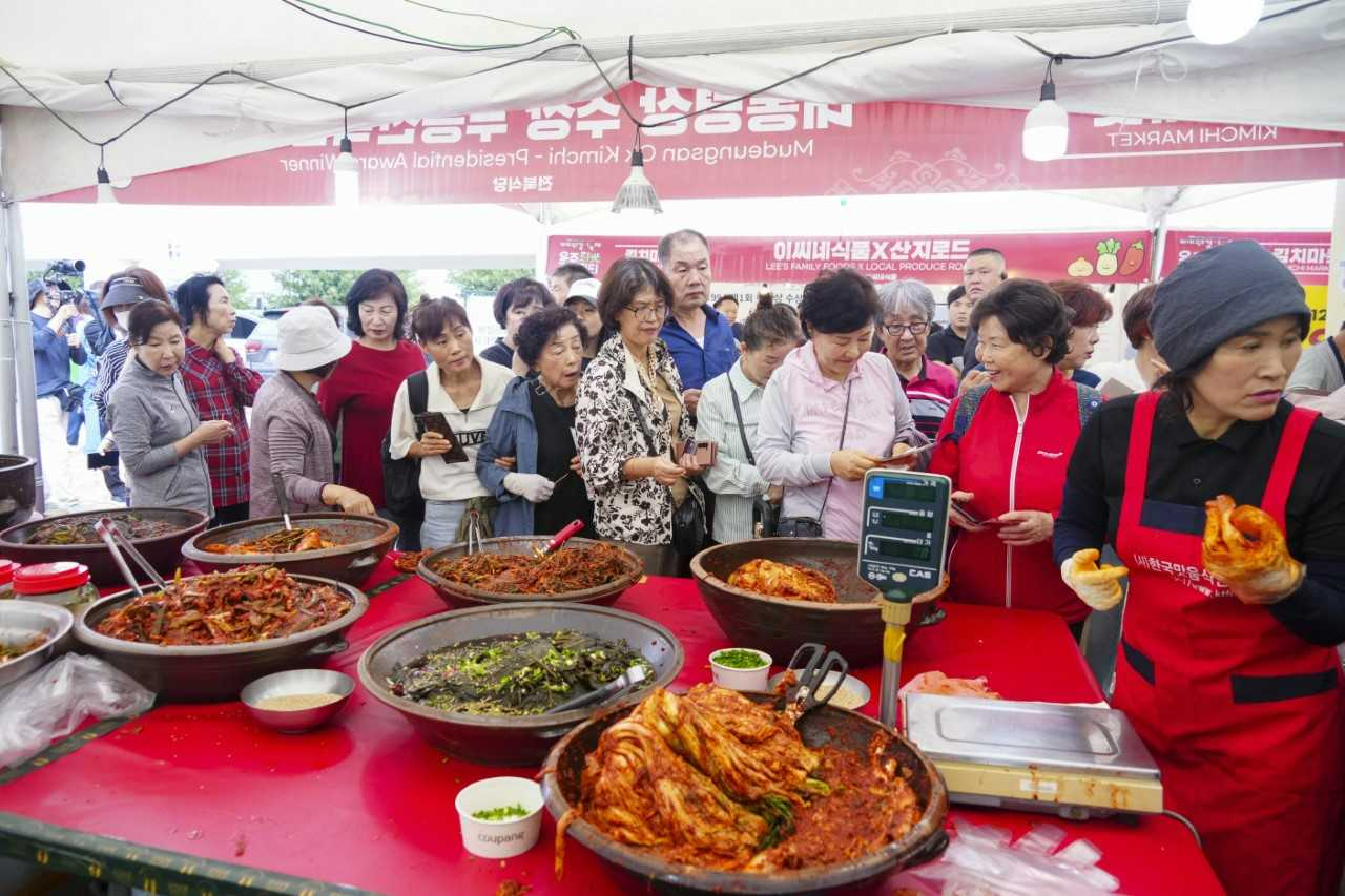 ‘제31회 광주김치축제’에 6만8000여명의 방문객이 다녀가고 7억여원의 매출을 기록했다