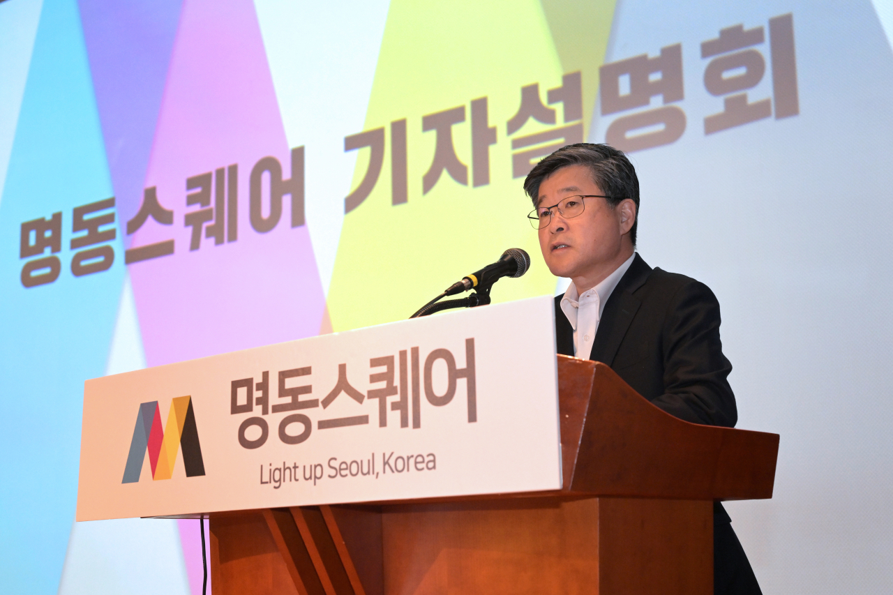 김길성 서울 중구청장이 23일 오전 명동스퀘어 종합계획을 기자들에게 설명하고 있다. [중구 제공]