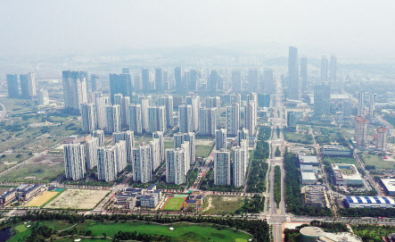 송도 집 사겠다 1만9000명이 몰렸다…역세권 불패신화 역시나 [부동산360]