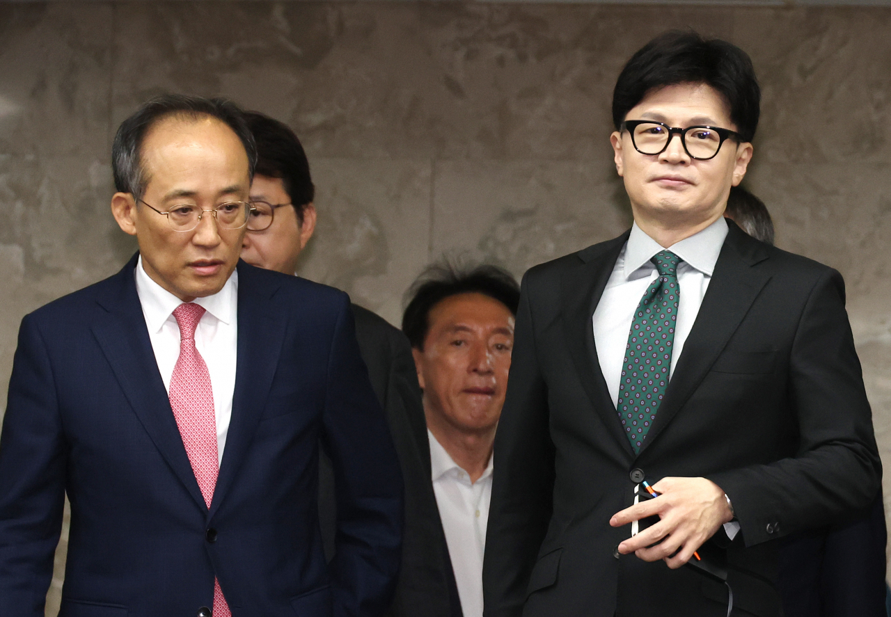 한동훈 국민의힘 대표와 추경호 국민의힘 원내대표 [연합]