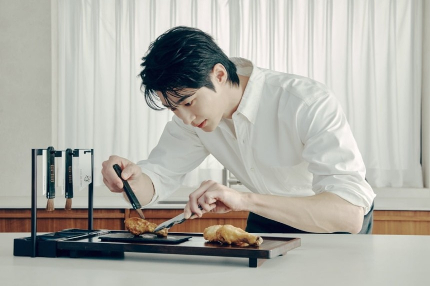 교촌에프앤비 모델 배우 변우석. [교촌에프앤비]