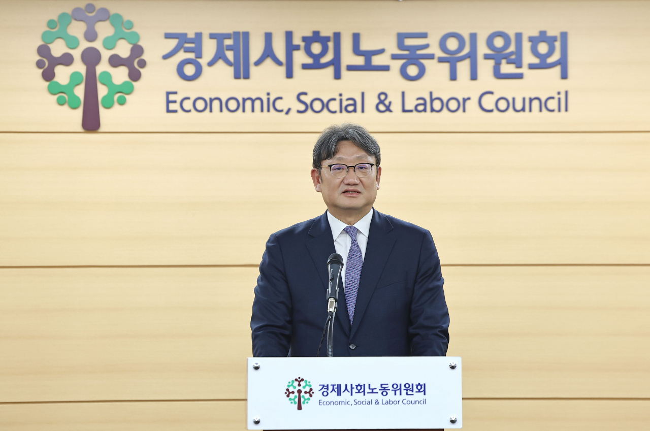 권기섭 경사노위 위원장 [연합]