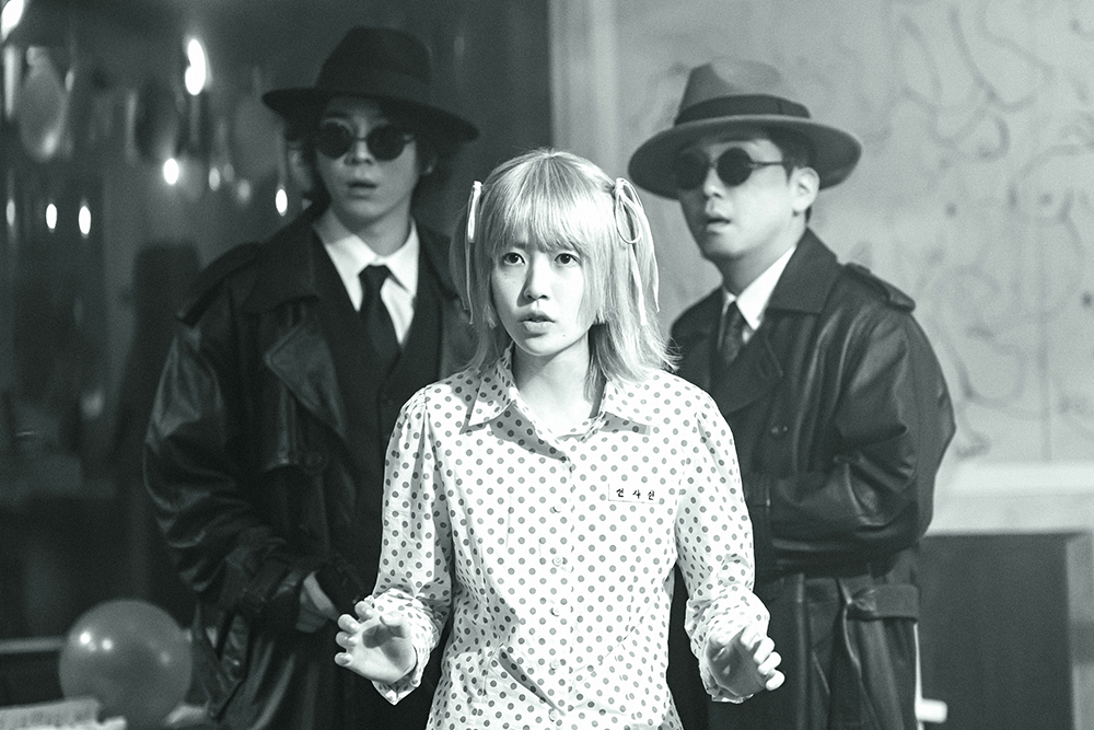 “The Killers,” starring Shim Eun-kyung (center) (Studio Bill)