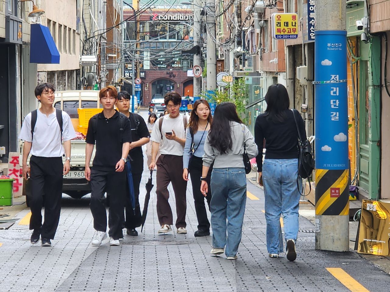 ‘아재 천국’이던 부산 서면, 요즘 2030 몰린다고?[함영훈의 멋·맛·쉼]