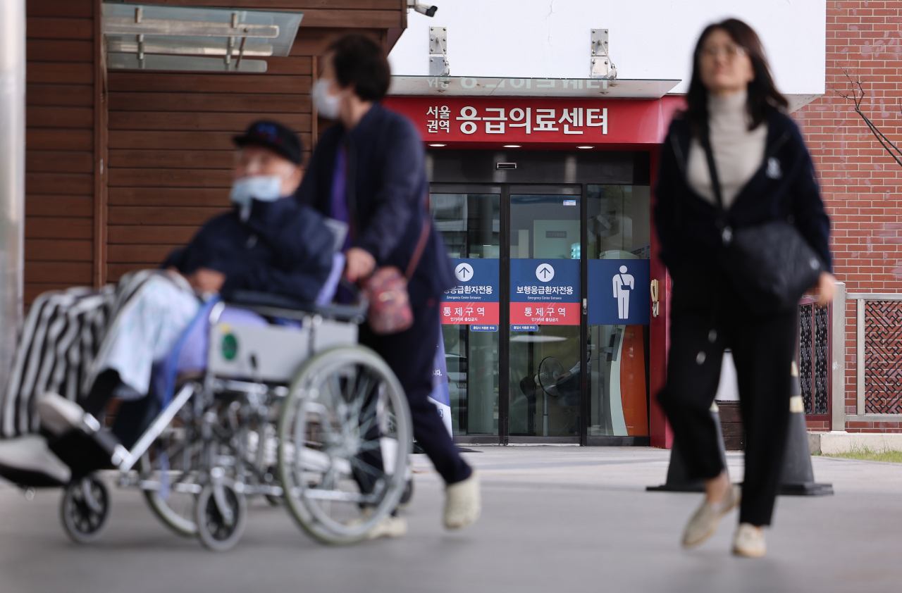 교육부 휴학 승인·의협 지도부 교체…양측 변화 기류에 의정갈등 ‘출구전략’ 마련되나