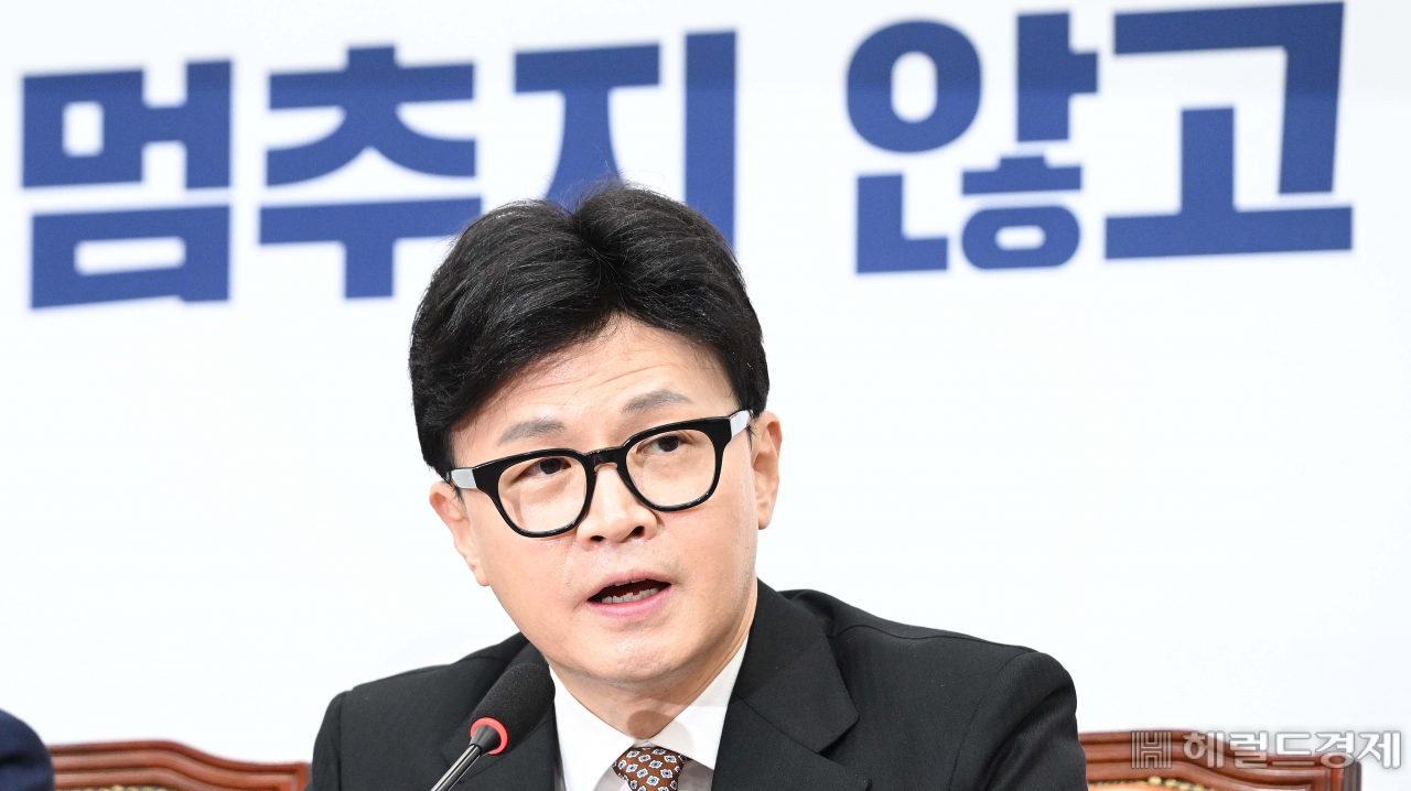 “호미로 막을 일을 가래로…” [이상섭의 포토가게]