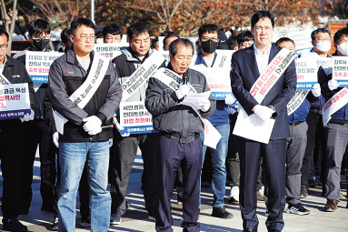 “이대론 다 죽는다”...현대트랜시스 800여 협력사, 파업 중단 촉구