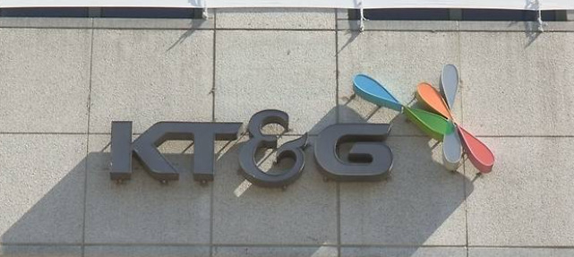 [특징주] KT&G 52주 신고가…실적·주주환원에 12% 급등