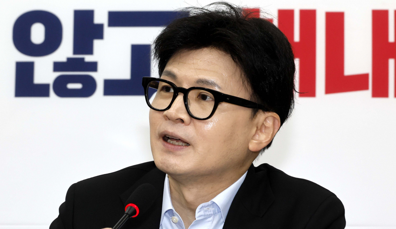 한동훈 국민의힘 대표가 6일 오전 서울 여의도 국회에서 열린 국방·외교 현안관련 긴급 점검회의에 참석해 모두발언하고 있다. 이상섭 기자