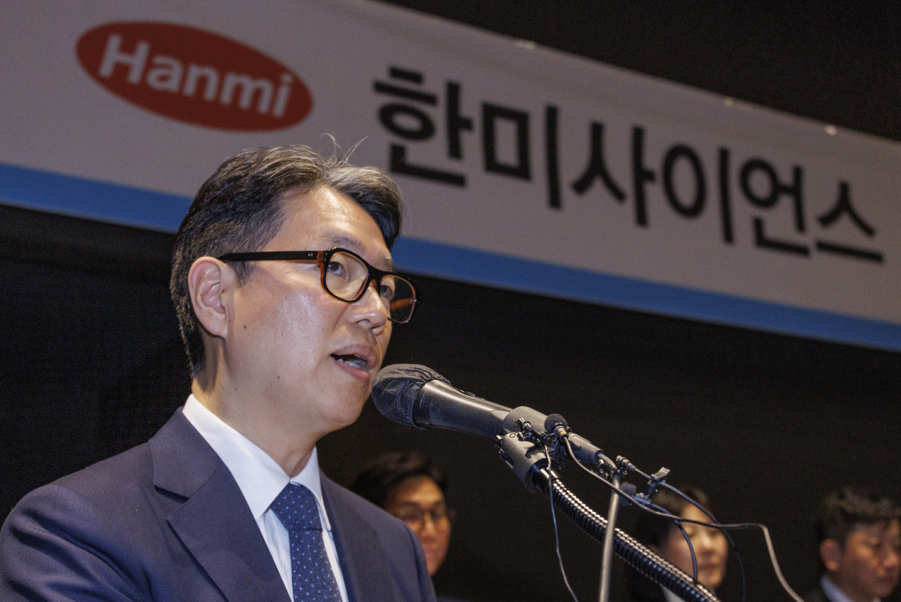 임종훈 한미사이언스 대표이사가 7일 오후 서울 여의도 글래드 호텔에서 열린 기업가치 제고를 위한 한미그룹 밸류업 및 중장기 성장전략 기자회견에 참석해 경영권 관련 발언을 하고 있다. 연합뉴스