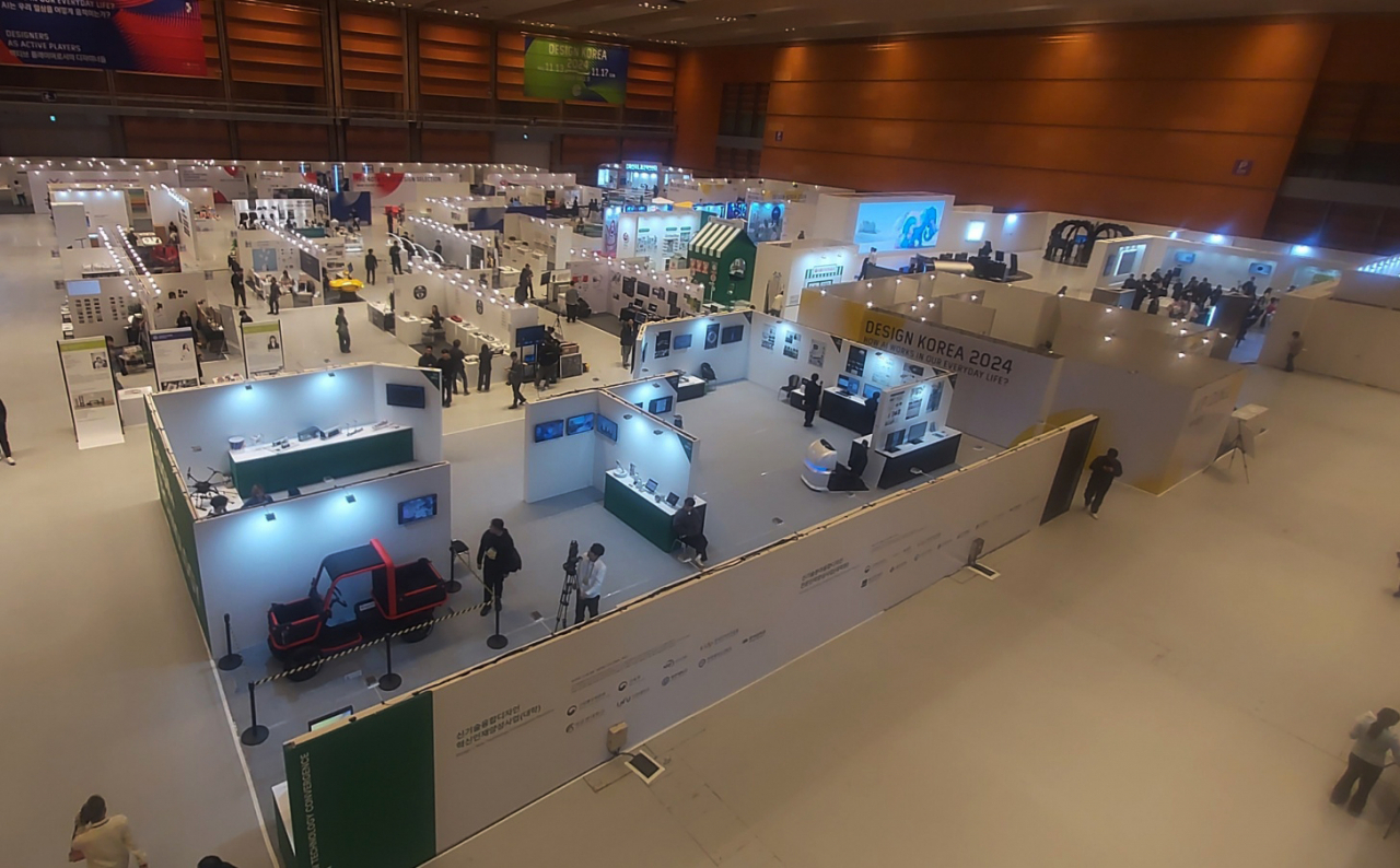 13일 서울 코엑스에서 개막한 ‘디자인코리아 2024’ 전시장 전경. [사진=유재훈 기자]