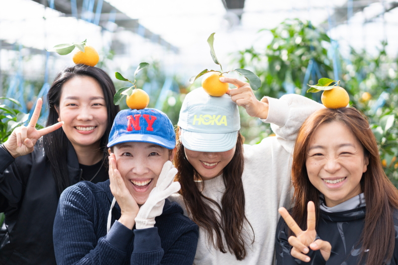 제주관광공사와 마사회가 공동 진행한 ‘달마다 렛츠런팜, 목장에서 놀자’ 참가자들의 밝은 표정