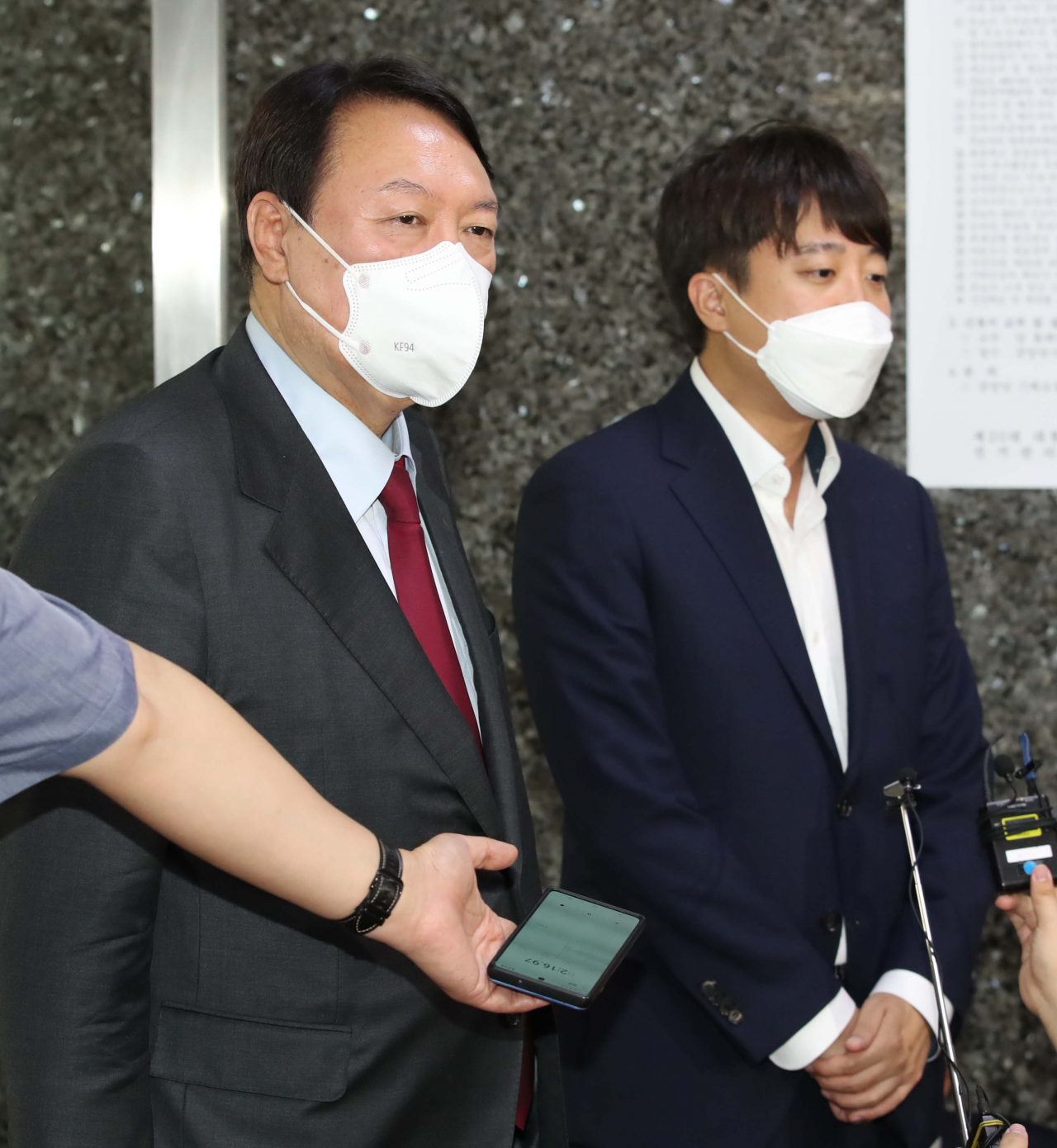 2022년 대선 당시 국민의힘 이준석 대표(오른쪽)와 국민의힘 대권주자였던 윤석열 대통령[연합]