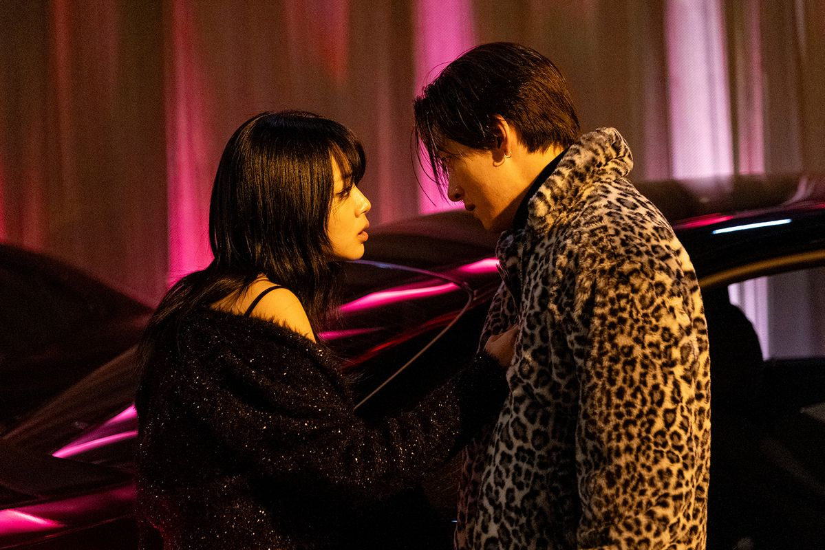Kim Hyeong-seo (left) and Ji Chang-wook in "Gangnam B-Side" (Disney+)