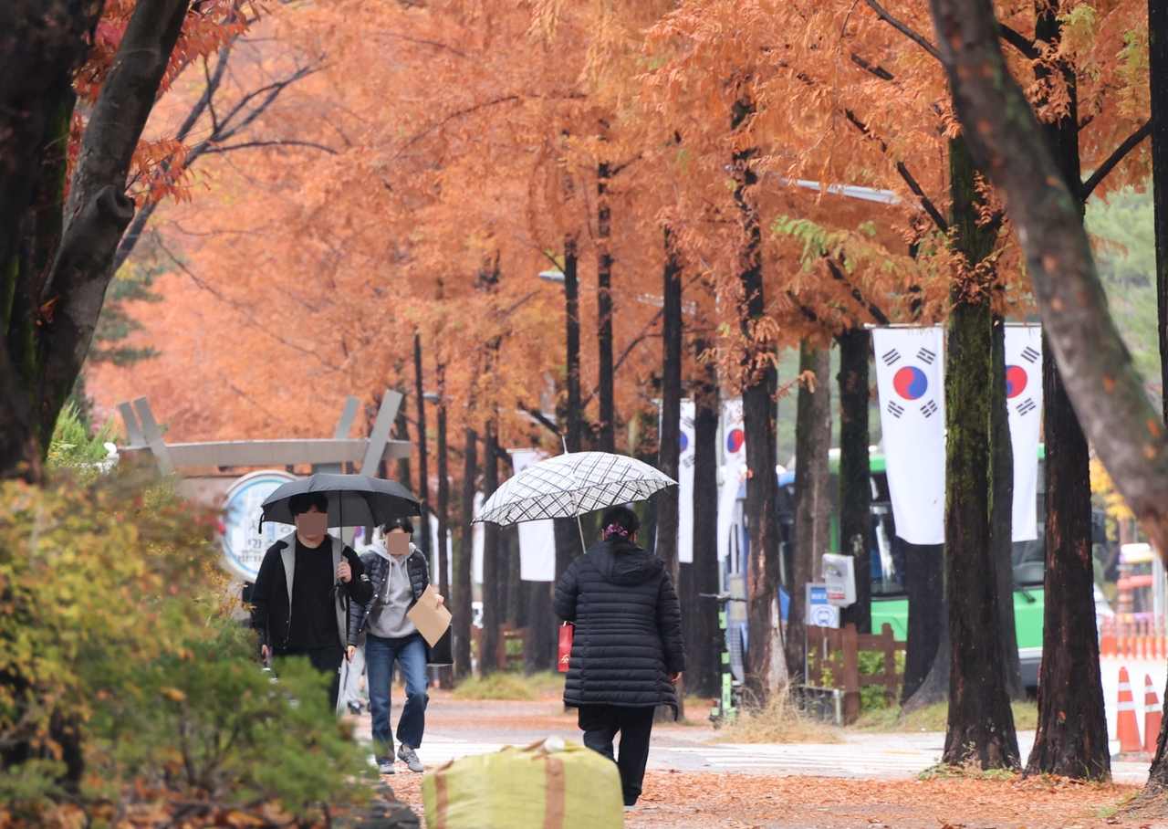 겨울을 재촉하는 가을비