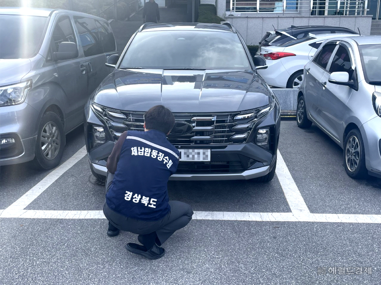 영주시가 자동차세 고질 체납 차량과 대포차를 대상으로 번호판 영치단속을 하고 있다(영주시 제공)