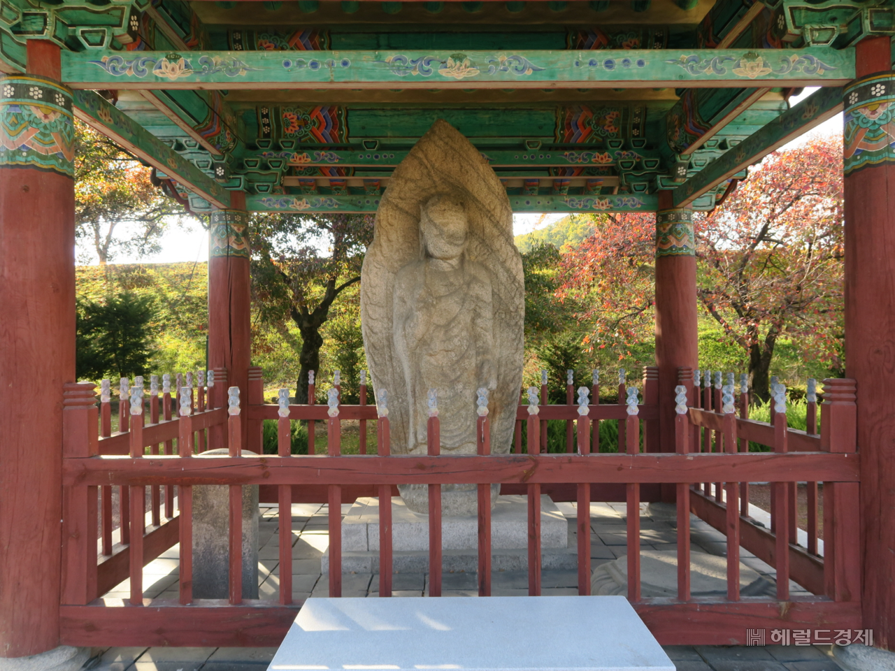 보물 ‘영주동 석조여래입상’ (영주시 제공)