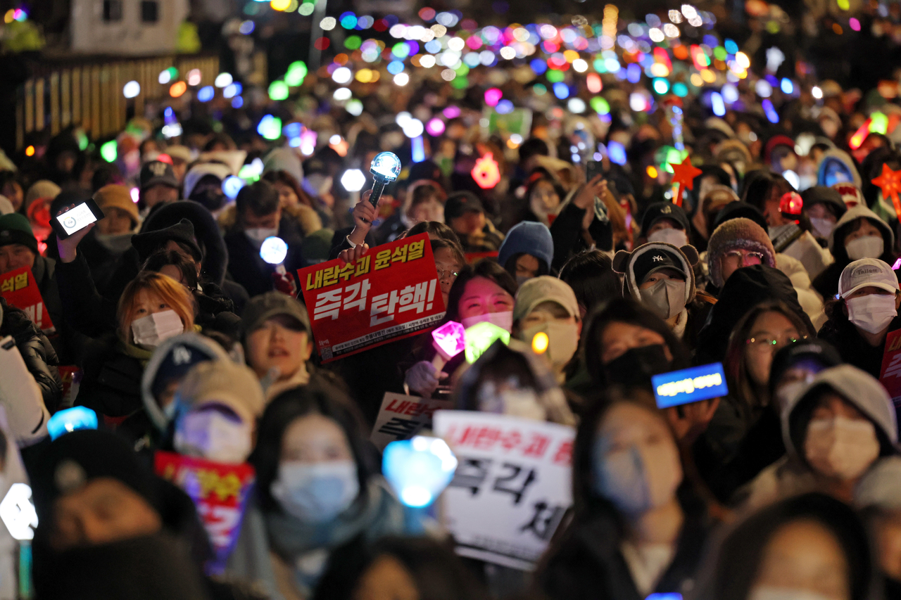 윤석열 탄핵 촉구 촛불집회