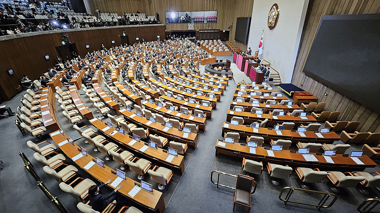 윤석열  대통령 탄핵 가결