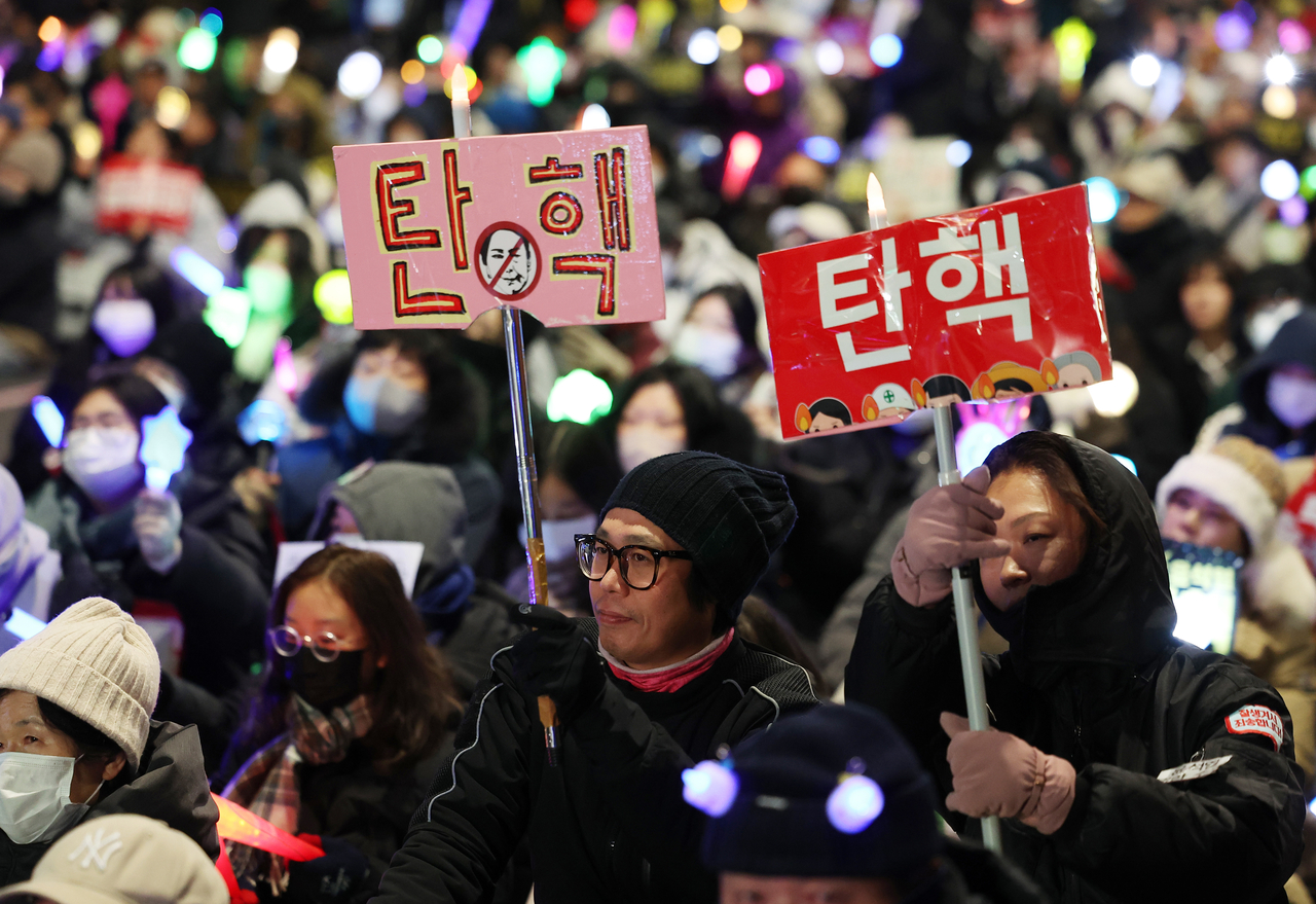 탄핵소추안 국회 통과 촉구 촛불집회