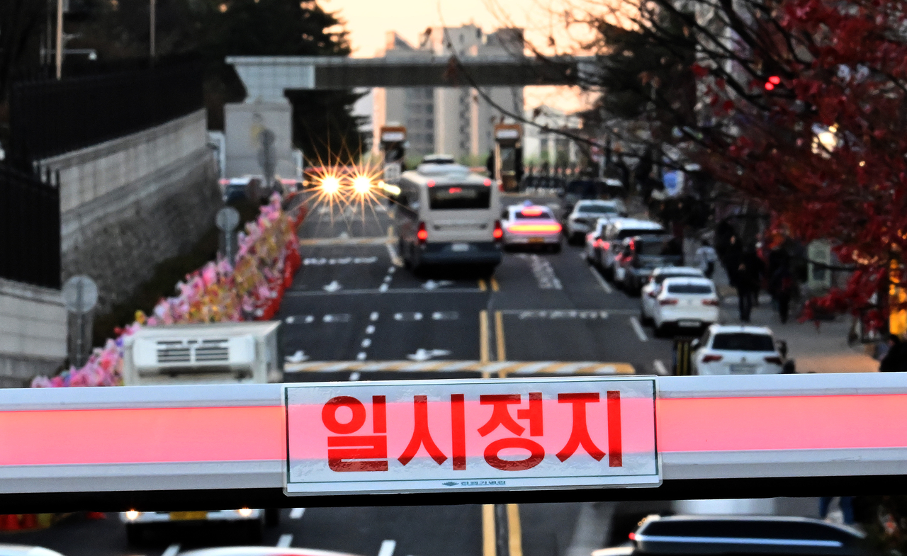 ‘일시정지’ 위기감도는 용산 대통령실