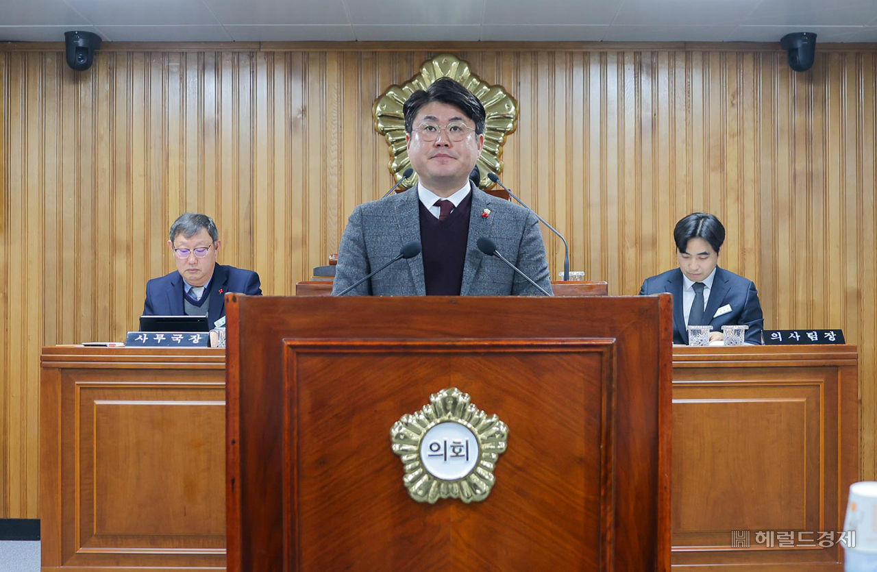 김병창 의원이 5분 자유발언을 하고 있다(영주시 의회 제공)