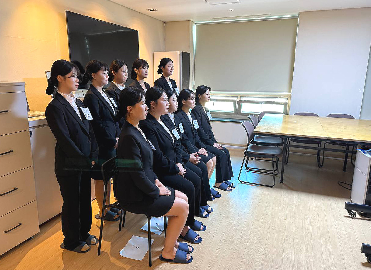 안동병원이 병원 컨벤션홀에서 2025년 신규간호사 채용 면접을 진행하고 있다(안동병원 제공)
