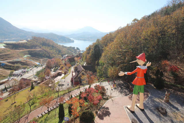 Pinocchio & Da Vinci in Gapyeong, Gyeonggi Province. (Korea Tourism Organization)