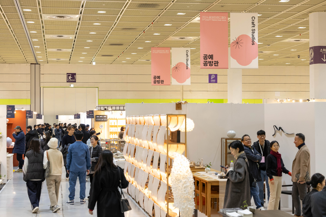 The 19th Craft Trend Fair held  at Coex in southern Seoul, Dec. 12-15  (Korea Craft and Design Foundation)