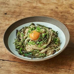 Bracken soy sauce mixed noodles