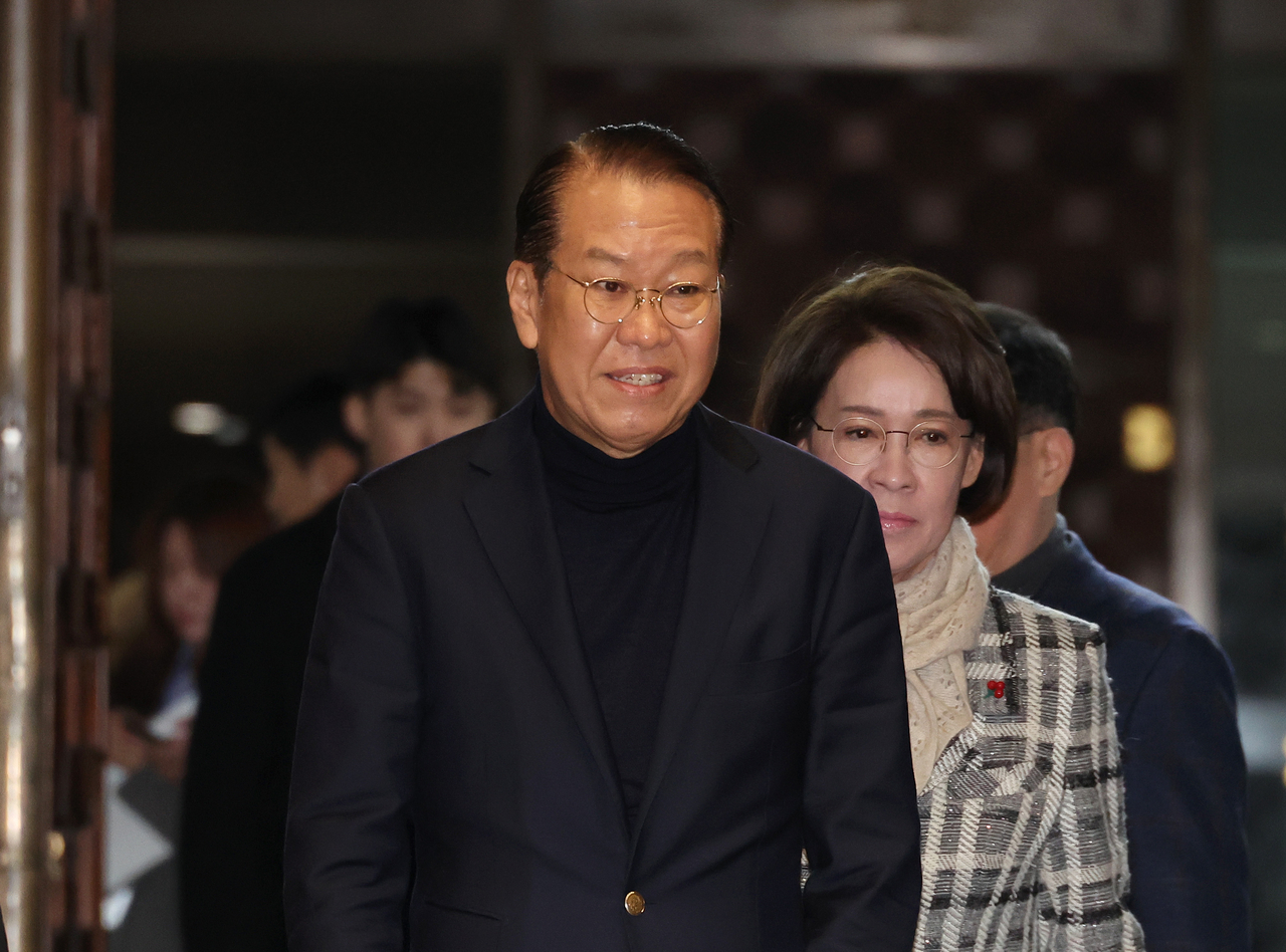 Rep. Kwon Young-se, named as chief of the ruling People’s Power Party's emergency committee during a general meeting of the party, walks in to attend the meeting at the National Assembly in western Seoul, Tuesday morning. Yonhap