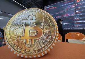 Korea's crypto frenzy grows to threaten stock market
