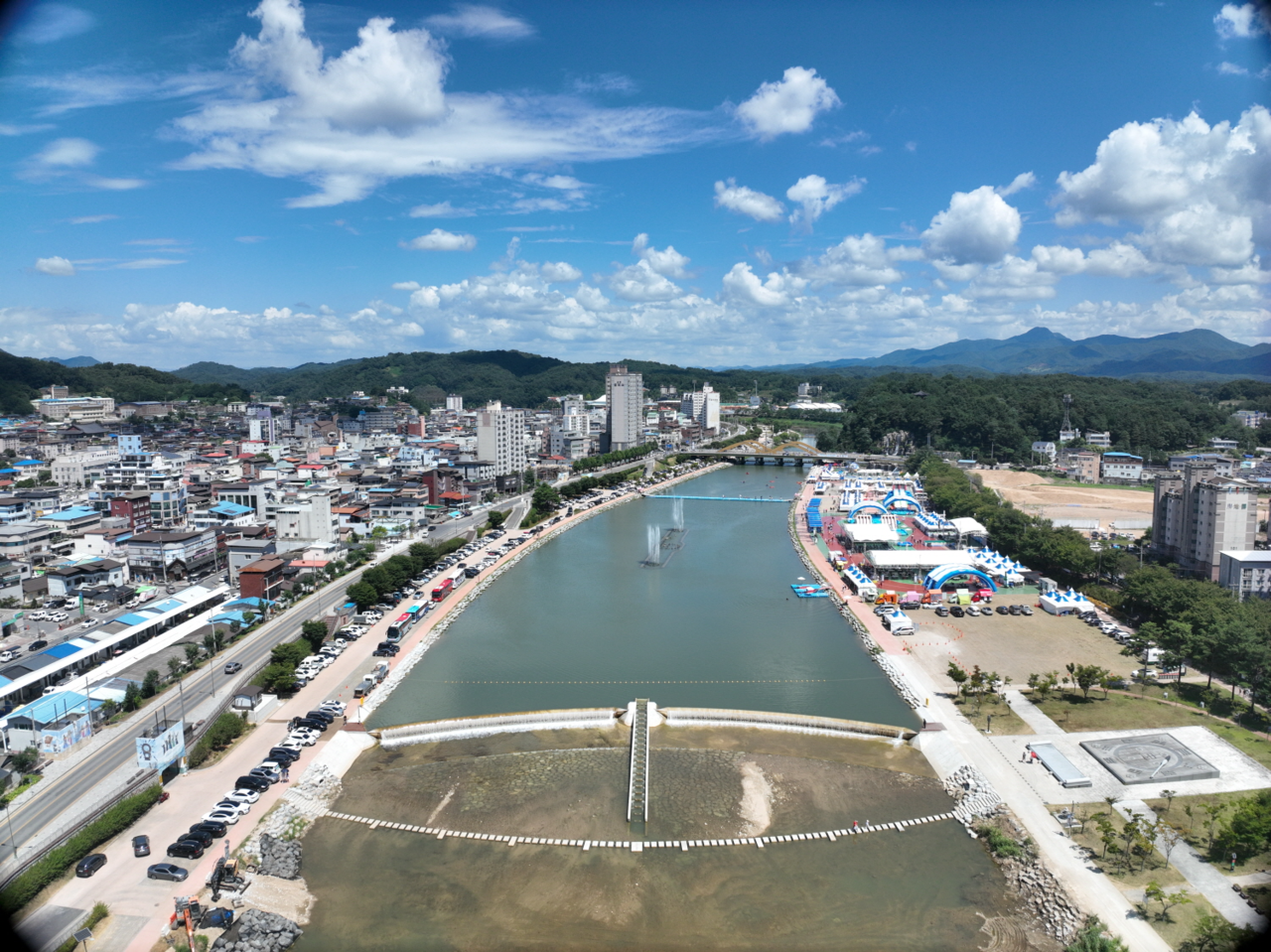 한천 침수 예방을 위한 예천보 개체공사 준공 모습(예천군 제공)